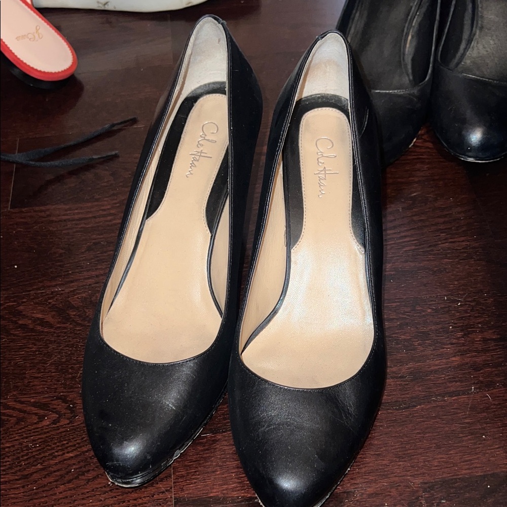 Cole Haan 9B black heels worn good condition